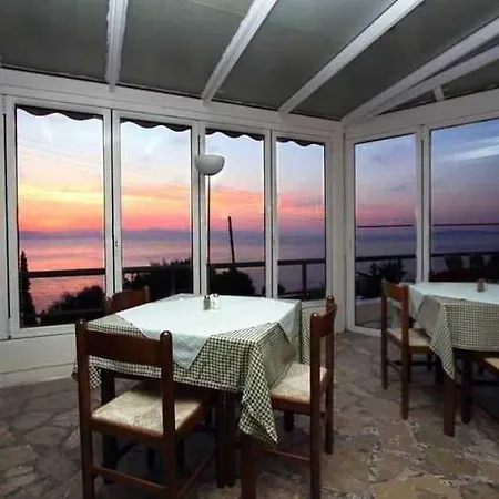 Canvas By Mitsis Belvedere Otel 4*